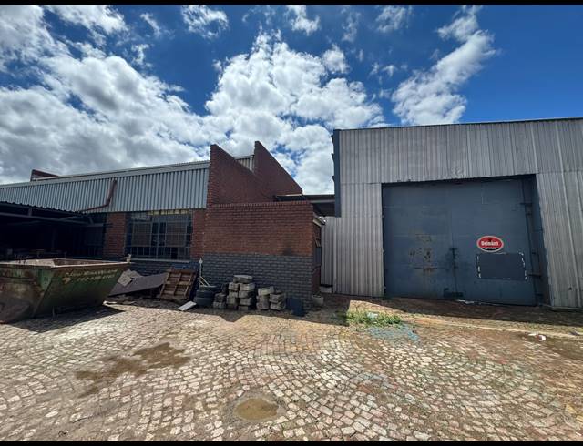 350M² WAREHOUSE TO LET IN HERMANSTAD